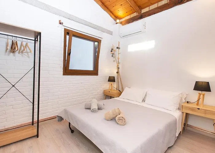Апартаменты Seaview Stone In